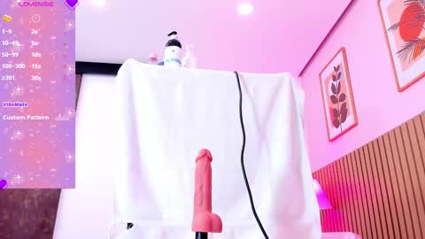 Snapshot of nataly_thierry chatting on November 18, 2025, 11:14 am Nataly online show from November 18, 2025, 11:14 am