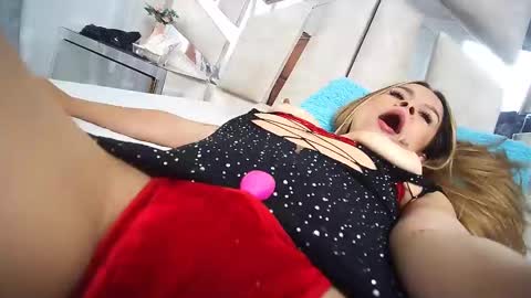 Snapshot of natalyefoster chatting on February 9, 2025, 3:34 pm Natalye foster online show from February 9, 2025, 3:34 pm