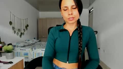 Snapshot of natalyfitt_7 chatting on May 19, 2026, 7:09 pm natalyfitt_7 online show from May 19, 2026, 7:09 pm