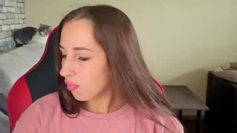 Nataly online show from May 1, 2026, 7:02 am