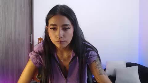 Snapshot of natalygreww chatting on July 5, 2026, 7:54 pm online show from July 5, 2026, 7:54 pm