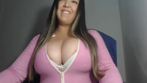 Snapshot of natasha9_ chatting on October 25, 2025, 2:52 am NATTY online show from October 25, 2025, 2:52 am