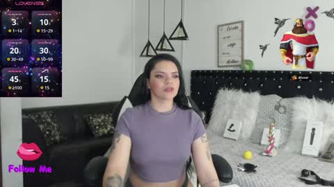 Snapshot of natasha__logan chatting on December 27, 2024, 8:45 am Natasha online show from December 27, 2024, 8:45 am