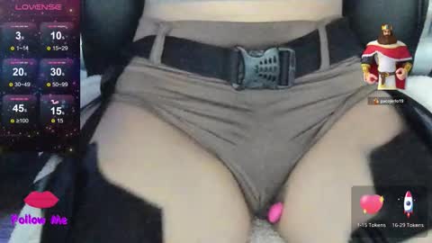 Snapshot of natasha__logan chatting on October 31, 2025, 4:13 am Natasha online show from October 31, 2025, 4:13 am