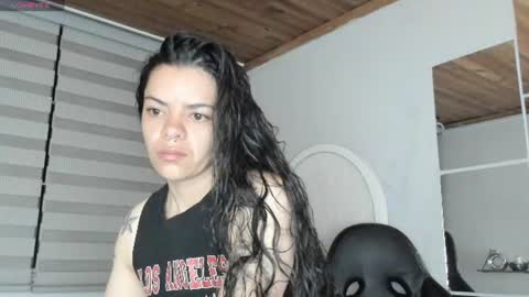 Snapshot of natasha__logan chatting on June 16, 2026, 4:04 am Natasha online show from June 16, 2026, 4:04 am