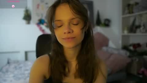 natasha__malkova online show from December 23, 2025, 9:07 am