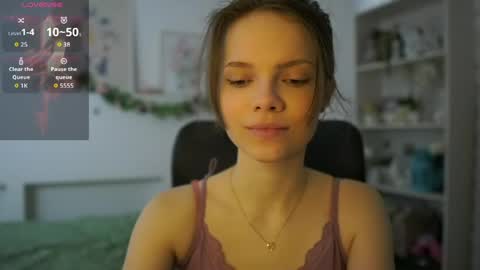 natasha__malkova online show from April 3, 2026, 8:23 am