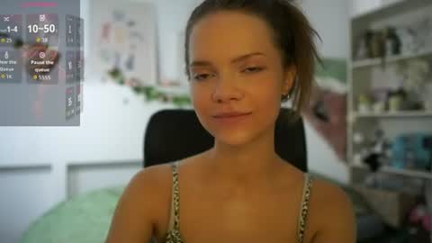 Snapshot of natasha__malkova chatting on June 27, 2026, 8:52 am natasha__malkova online show from June 27, 2026, 8:52 am