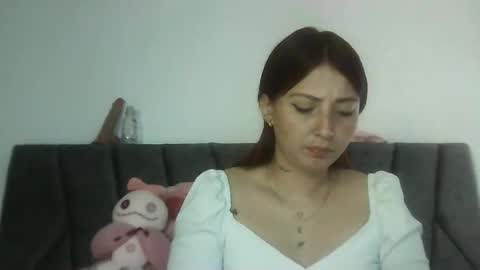 natalia online show from October 15, 2025, 5:57 pm