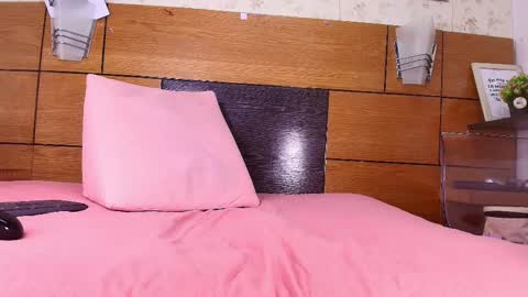 Snapshot of natasha_luna_ chatting on February 26, 2025, 7:27 pm Natasha online show from February 26, 2025, 7:27 pm