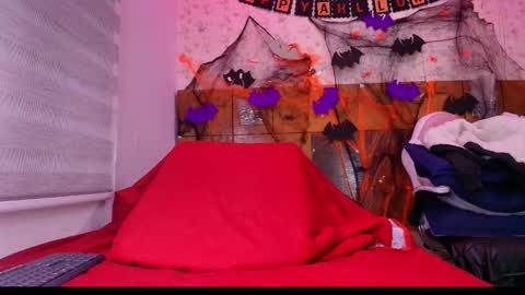 Snapshot of natasha_luna_ chatting on October 18, 2025, 7:14 pm Natasha online show from October 18, 2025, 7:14 pm