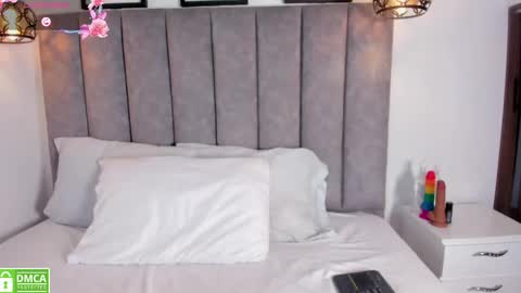 Snapshot of natasha_marin chatting on April 21, 2026, 8:12 pm Natasha online show from April 21, 2026, 8:12 pm