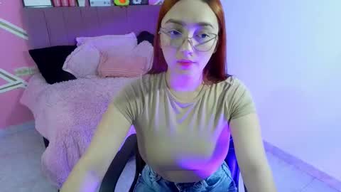 natasha_romanof18 online show from March 17, 2026, 3:22 am