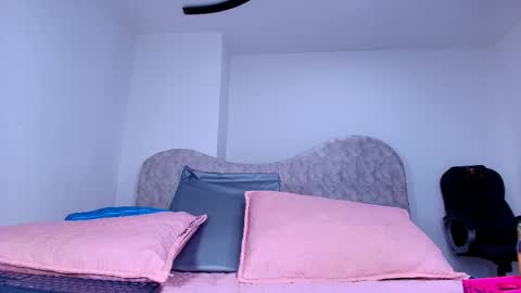 Snapshot of natasha_segura chatting on May 9, 2026, 11:48 am natasha_segura online show from May 9, 2026, 11:48 am