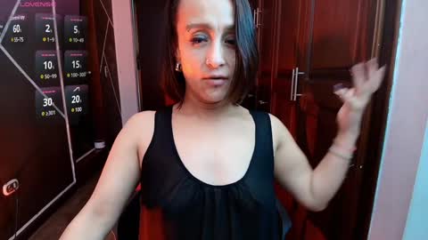 Natasha Mason online show from January 28, 2025, 5:56 pm