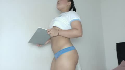 Natasha online show from June 12, 2026, 4:33 am