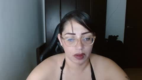 Snapshot of natashasmithe chatting on February 12, 2025, 2:14 am Natasha Smithe online show from February 12, 2025, 2:14 am