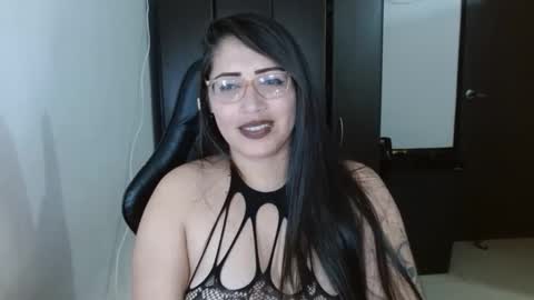 Snapshot of natashasmithe chatting on November 28, 2025, 1:30 am Natasha Smithe online show from November 28, 2025, 1:30 am