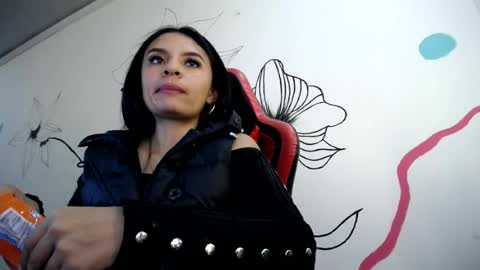 Natashax  online show from June 19, 2026, 5:06 pm