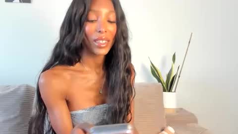 Natassia Dreams online show from February 19, 2026, 6:48 pm