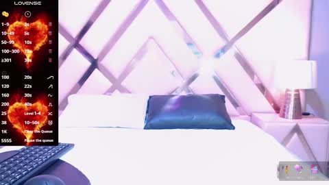 Snapshot of natazhaqueen chatting on September 10, 2025, 8:20 pm nathalia online show from September 10, 2025, 8:20 pm