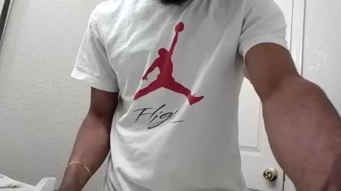 Snapshot of nate791758 chatting on November 27, 2025, 10:06 am nate791758 online show from November 27, 2025, 10:06 am