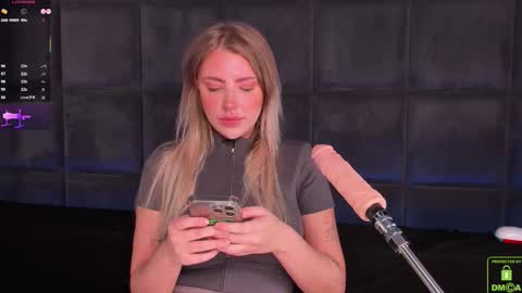 Snapshot of natehalll chatting on November 28, 2025, 10:40 am NATE online show from November 28, 2025, 10:40 am