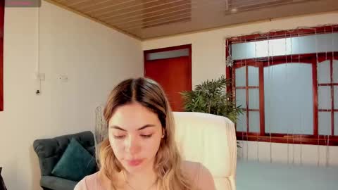 nathaly sky online show from February 13, 2025, 10:34 am