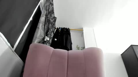     NATHALIA online show from November 25, 2025, 4:40 pm