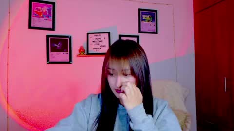 Snapshot of nathalia_ramirez_ chatting on July 18, 2026, 1:54 am Nathalia Ramirez online show from July 18, 2026, 1:54 am