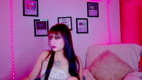 Snapshot of nathalia_ramirez_ chatting on August 5, 2026, 1:52 am Nathalia Ramirez online show from August 5, 2026, 1:52 am