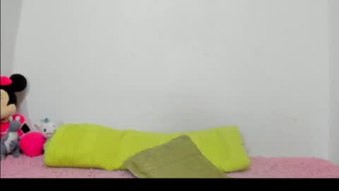 Nathalia online show from April 24, 2026, 4:04 am