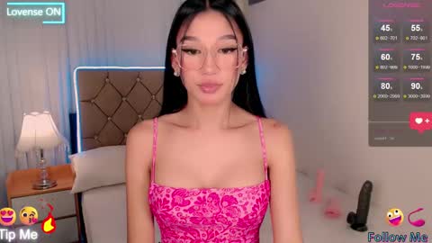 Snapshot of nathalie_hadid chatting on February 23, 2025, 1:53 pm please follow me guyss online show from February 23, 2025, 1:53 pm