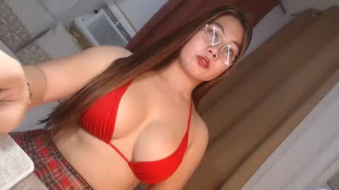 Queen Marga online show from May 7, 2026, 3:01 am