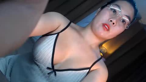 Queen Marga online show from June 1, 2026, 2:02 am