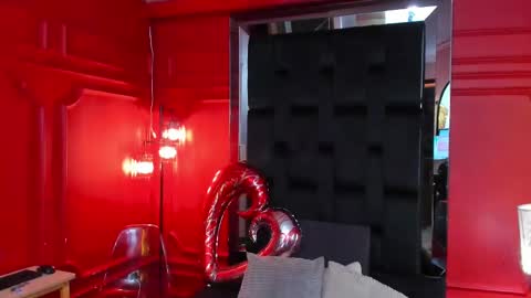 Snapshot of nathalie_rossel chatting on February 16, 2025, 12:30 am nathalie rossel online show from February 16, 2025, 12:30 am