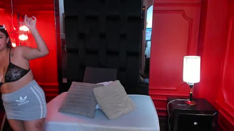 Snapshot of nathalie_rossel chatting on February 23, 2025, 1:13 am nathalie rossel online show from February 23, 2025, 1:13 am