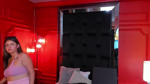 Snapshot of nathalie_rossel chatting on February 27, 2025, 1:38 am nathalie rossel online show from February 27, 2025, 1:38 am