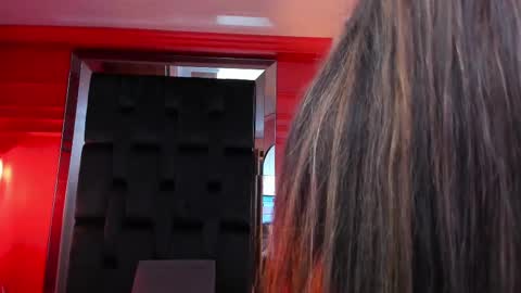 Snapshot of nathalie_rossel chatting on March 4, 2025, 1:12 am nathalie rossel online show from March 4, 2025, 1:12 am