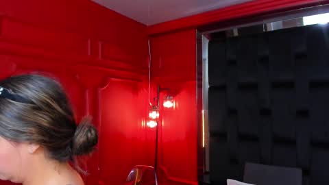 Snapshot of nathalie_rossel chatting on March 8, 2025, 1:28 am nathalie rossel online show from March 8, 2025, 1:28 am