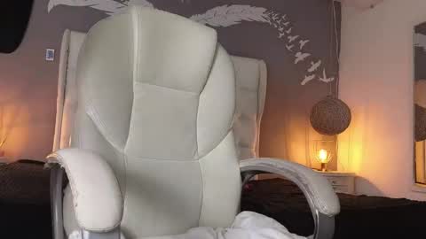 Snapshot of nathaly_blue chatting on December 17, 2024, 10:32 pm nathaly_blue online show from December 17, 2024, 10:32 pm