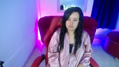 Snapshot of nathaly_low chatting on June 9, 2026, 12:06 pm nathaly low online show from June 9, 2026, 12:06 pm