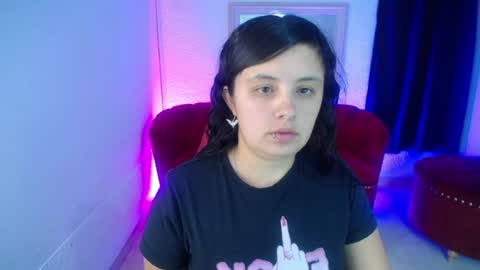 Snapshot of nathaly_low chatting on June 17, 2026, 12:07 pm nathaly low online show from June 17, 2026, 12:07 pm