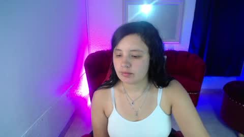 Snapshot of nathaly_low chatting on July 22, 2026, 12:19 pm nathaly low online show from July 22, 2026, 12:19 pm