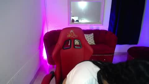 Snapshot of nathaly_low chatting on August 3, 2026, 12:21 pm nathaly low online show from August 3, 2026, 12:21 pm