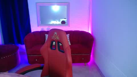 Snapshot of nathaly_sweet23 chatting on June 22, 2026, 12:13 pm Nathaly sweet online show from June 22, 2026, 12:13 pm