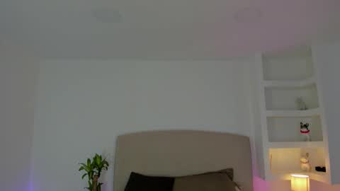 NATHALY  online show from February 28, 2026, 10:38 am