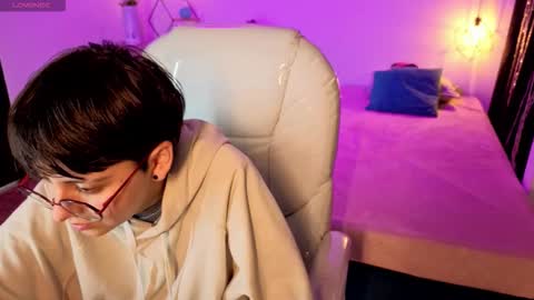 Snapshot of nathalyy_ds chatting on November 8, 2025, 8:25 am nathalyy_ds online show from November 8, 2025, 8:25 am