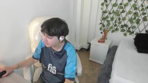 Snapshot of nathalyy_ds chatting on November 27, 2025, 11:56 am nathalyy_ds online show from November 27, 2025, 11:56 am