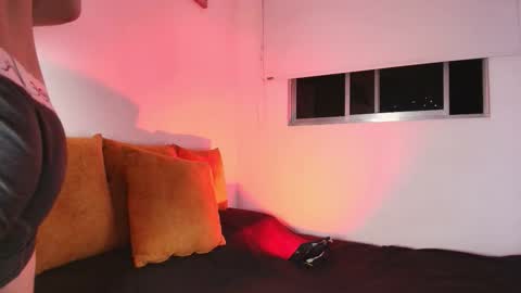 Snapshot of nathanferrara_ chatting on November 24, 2025, 6:57 am online show from November 24, 2025, 6:57 am